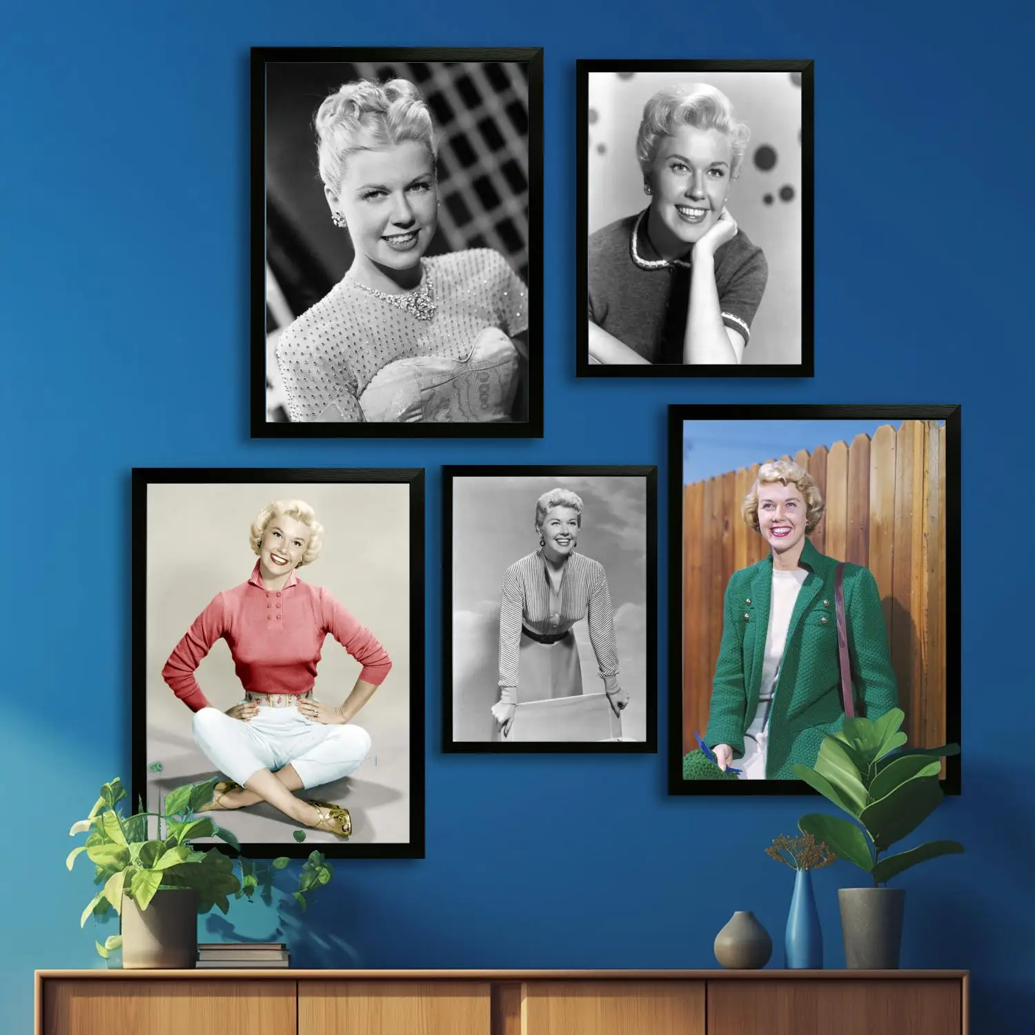 Doris Day Canvas Art Poster and Wall Art, Picture Print, Modern Family Bedroom Decor,Decorative painting