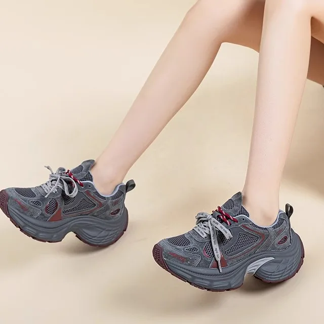 

Glossy Leather Sporty Dad Shoes Women's New Style Thick Bottom High Aesthetic Value Small Size Fashionable Casual Shoes