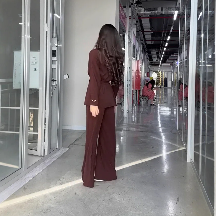 Automne nouveau décontracté col en U haut sans manches à manches longues pantalons d'extérieur trois pièces ensemble de vêtements pour femmes d'Europe et d'amérique