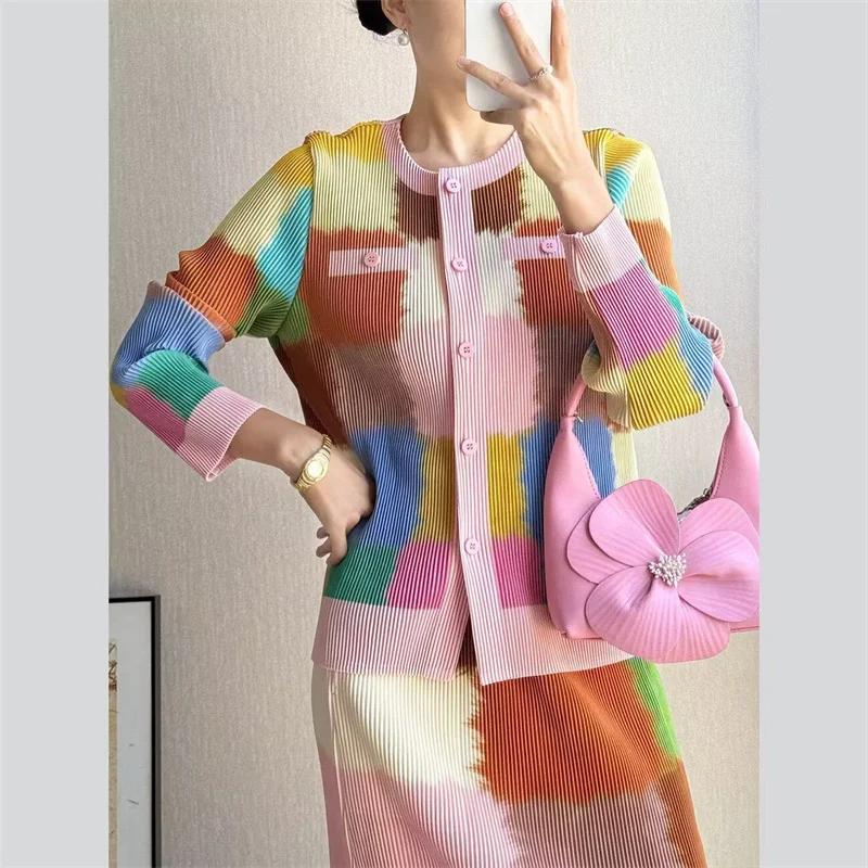 

New High Quality Fashion Loose Color Printed Pleated Ladies Coat Christmas Single-breasted Pleated Beautiful Ladies Pink Coat