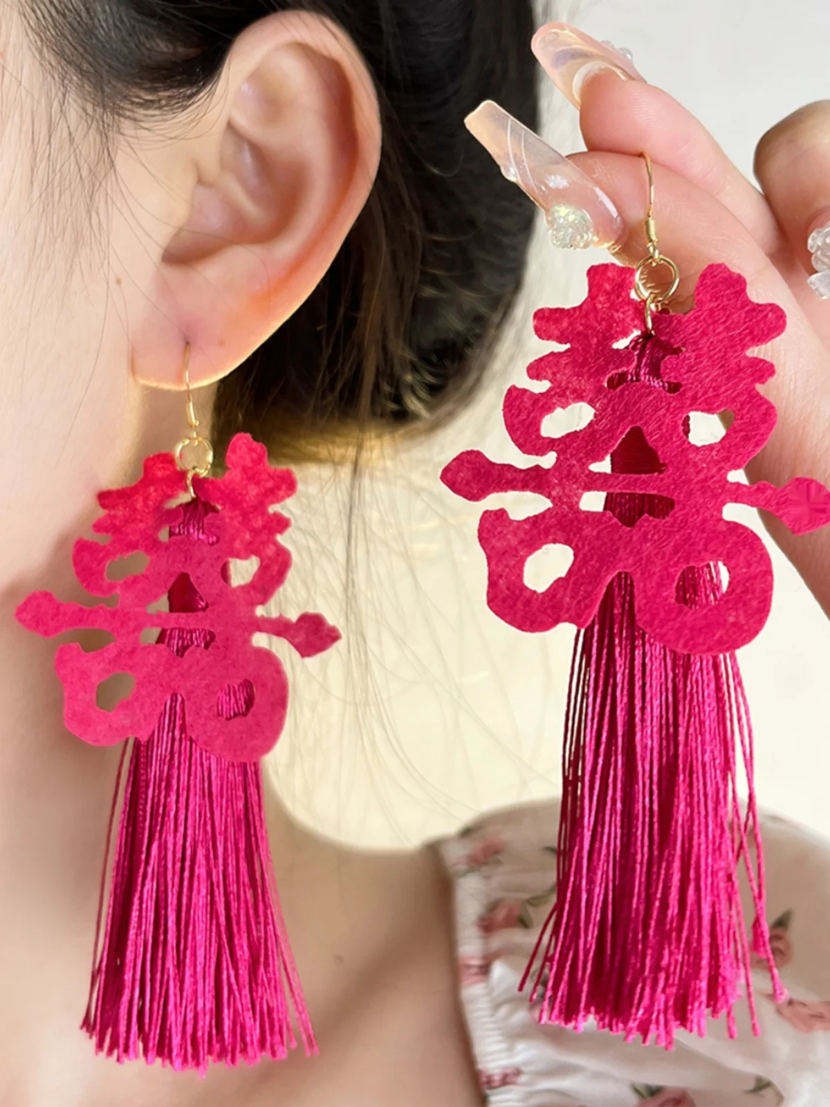 

New Chinese Style Bride Earrings with Floral Auspicious Pattern Perfect for Wedding Morning Robe Toast Dress Makeup Jewelry