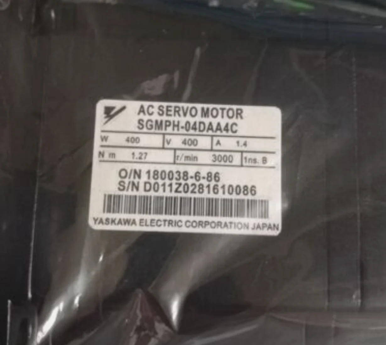 Servo Motor SGMPH-04DAA4C Brand New，SGMPH 04DAA4C，Fast shipping