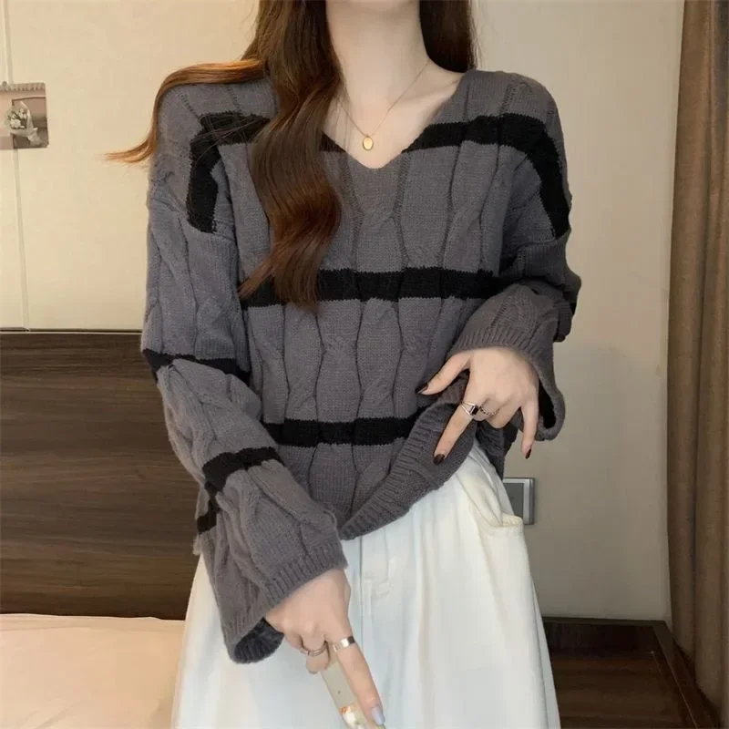 Womens Sweaters Autumn Winter V-neck Knit Pullovers Loose Bottoming Shirt Women Top Fashion Jumper Stripes Sweater Knitted Top