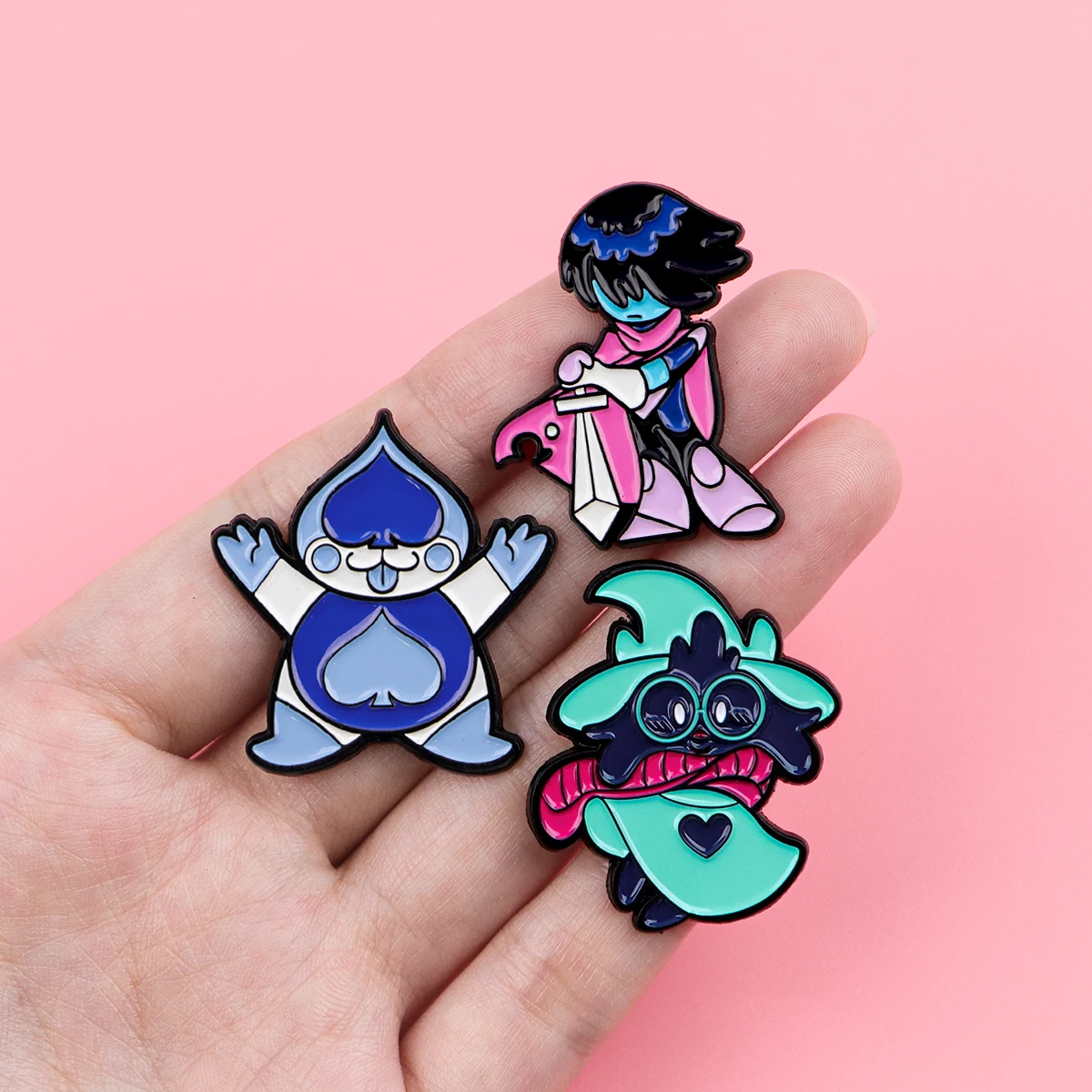 مضحك الكرتون لعبة أرقام المينا دبابيس أنيمي بكسل بروش التلبيب شارة بدبوس على ظهره الملابس والاكسسوارات هدايا مجوهرات الأزياء