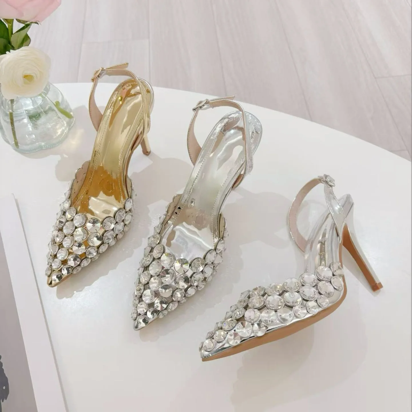 Summer new pointed toe cap patent leather hollow water diamond sandals crystal banquet large size slim high-heeled women's shoes