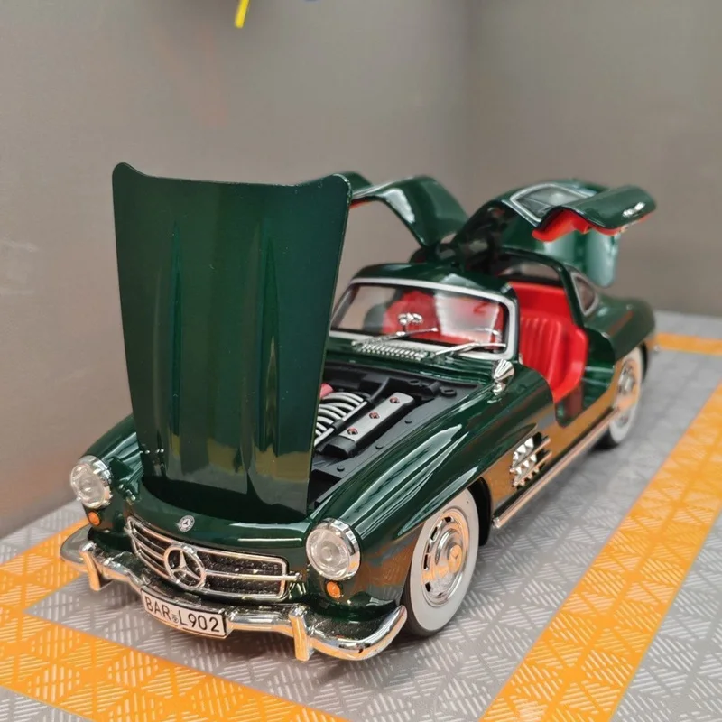 

1:18 300SL сплав, классическая модель спортивного автомобиля, литая под давлением металла, ретро, старые транспортные средства, модель автомобиля, высокая имитация звука, свет, детские игрушки, подарок