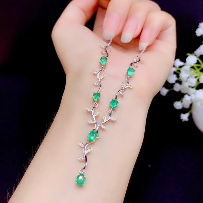 New Natural Emerald Pendant Necklace 925 Silver Two-color Plating Process Main Stone Size 4x5mm