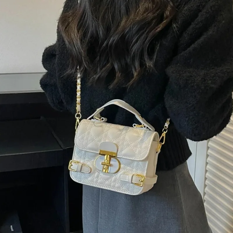 Elegant Diaper Bag Large Capacity Leather Crossbody Purse High End Designer Handbag For Ladies Daily Leisure Business