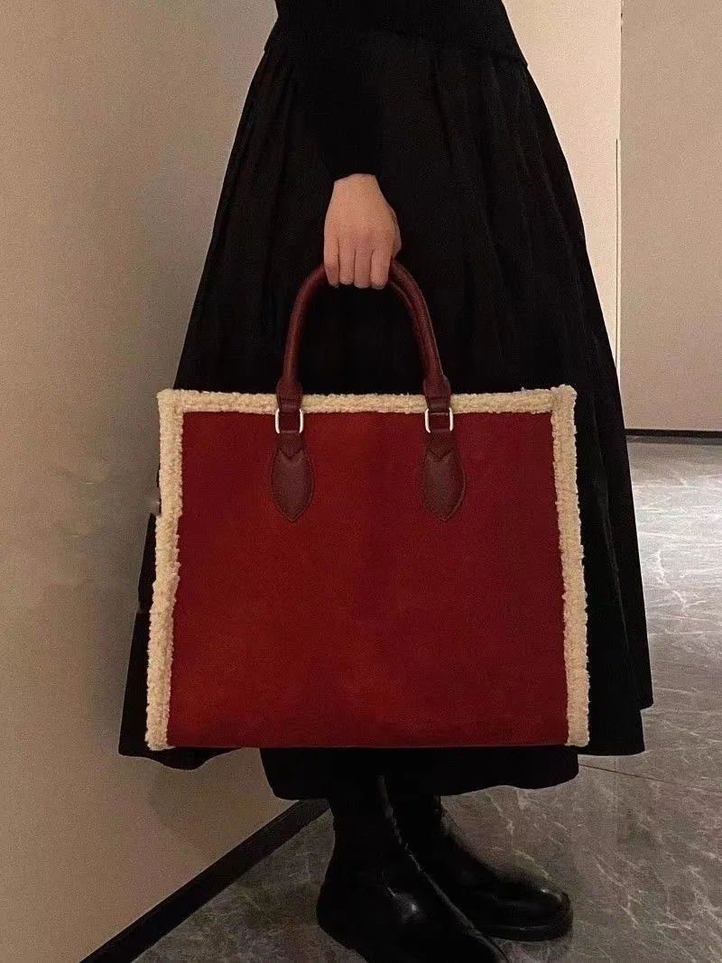 Lamb Plush Spliced Red Large Capacity Tote Bag 2024 Autumn/Winter Ladies Elegant Composite Bags Commuting One Shoulder Handbag