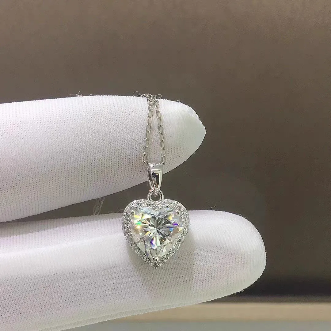 

GL Pendant for Women - Heart-shaped Irregular Moissanite with Full Diamond Necklace, D VVS1 Moissanite Fine Jewelry Necklace