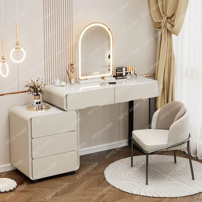A Master bedroom cream wind dresser bedroom chest integrated dressing table