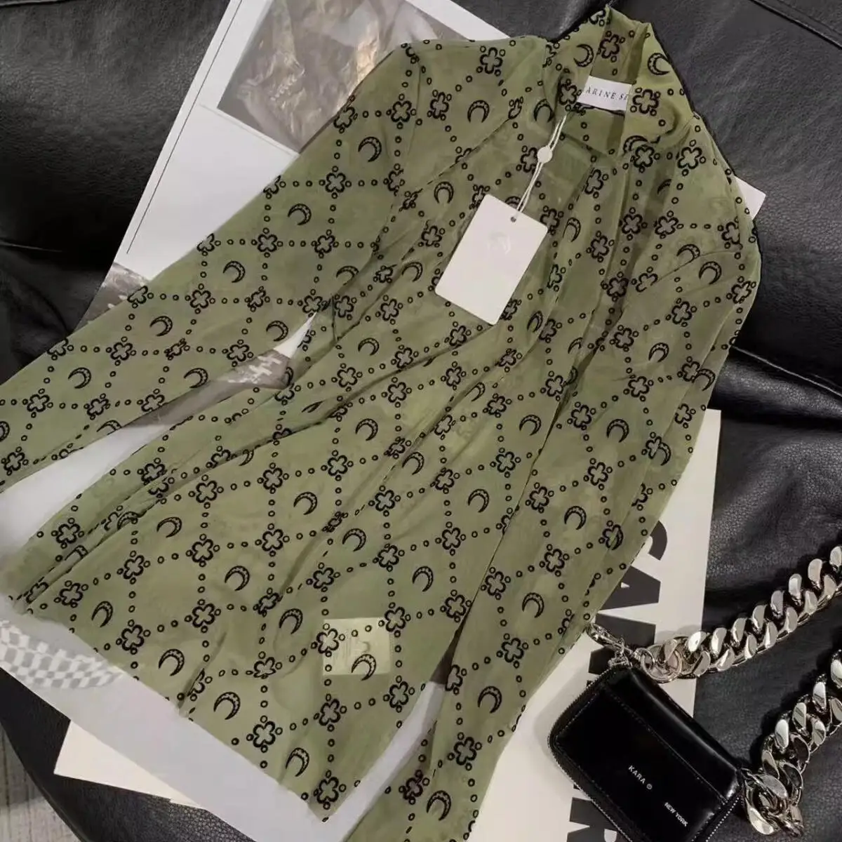 

Женская футболка с длинным рукавом и высоким воротником, лунная плюшевая сетка, полый полупрозрачный топ, весенняя мода, однотонный сексуальный уличный