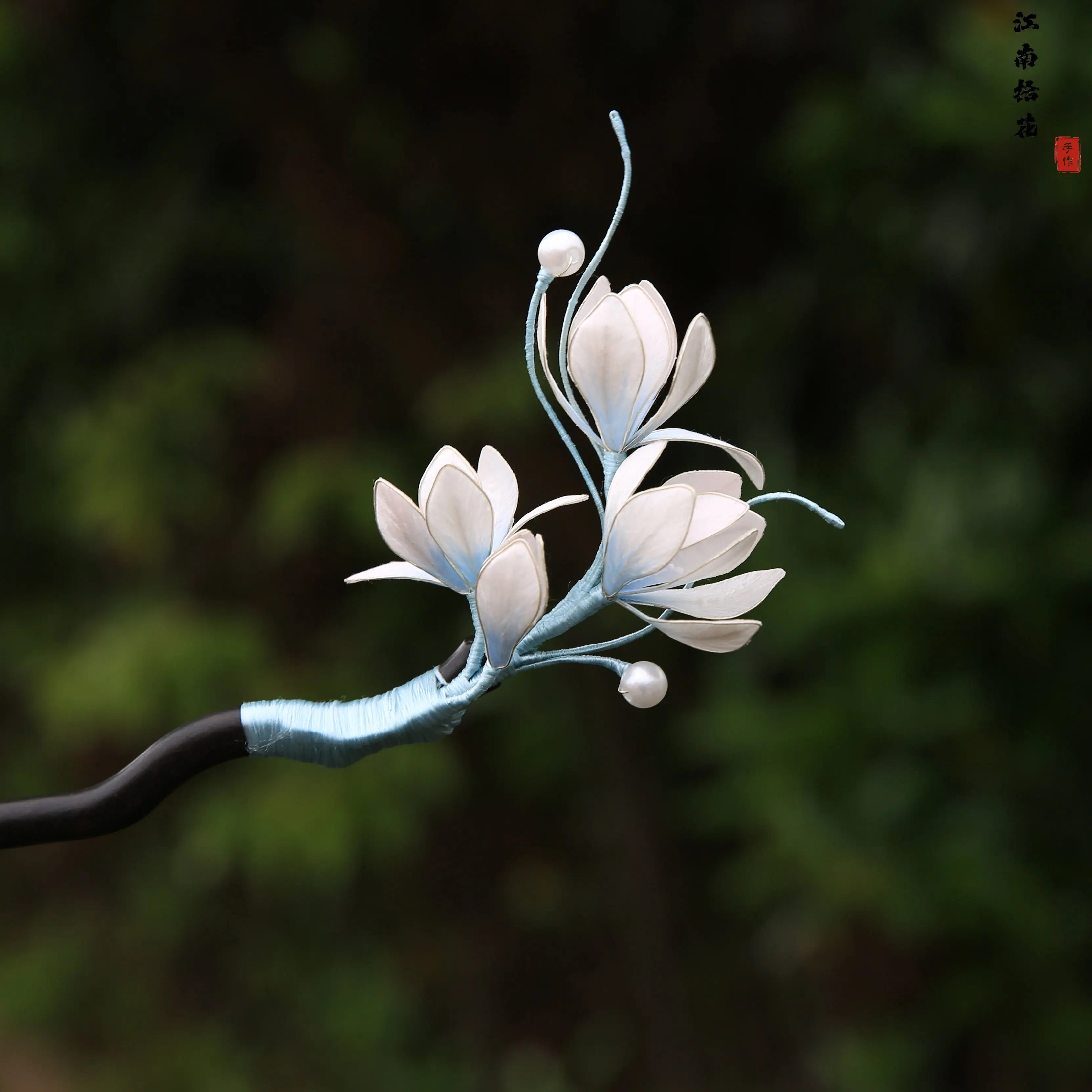 handmade-intangible-heritage-filigree-magnolia-sandalwood-hairpin-elegant-updo-accessory-for-mamianqun