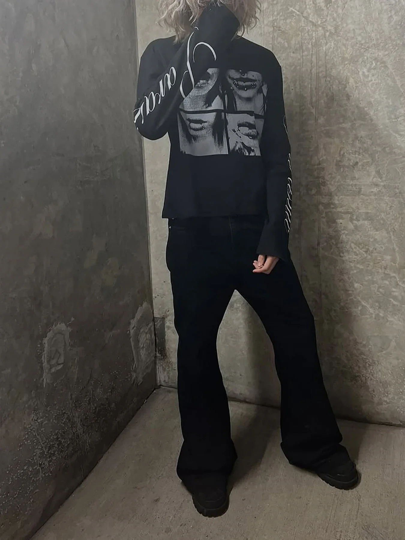 Men's Women's Unisex Cropped Long Sleeve Top Dark Gothic Y2K Aesthetic Streetwear Punk Alt Subculture Casual Slim Fit Tee