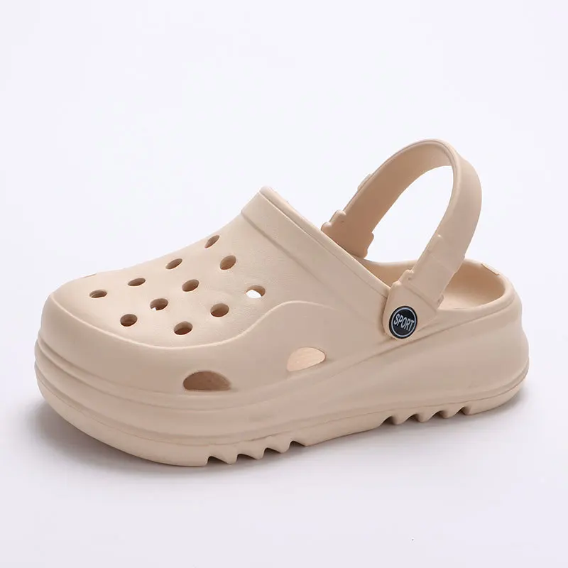 Women Clogs 2024 New Arrival Thick Platform Sandals Comfortable Fashion Slippers Summer Beach Slides