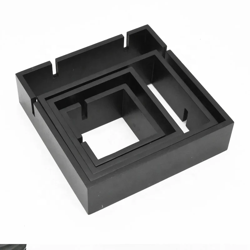 Moderne Hängedekoration aus Holz