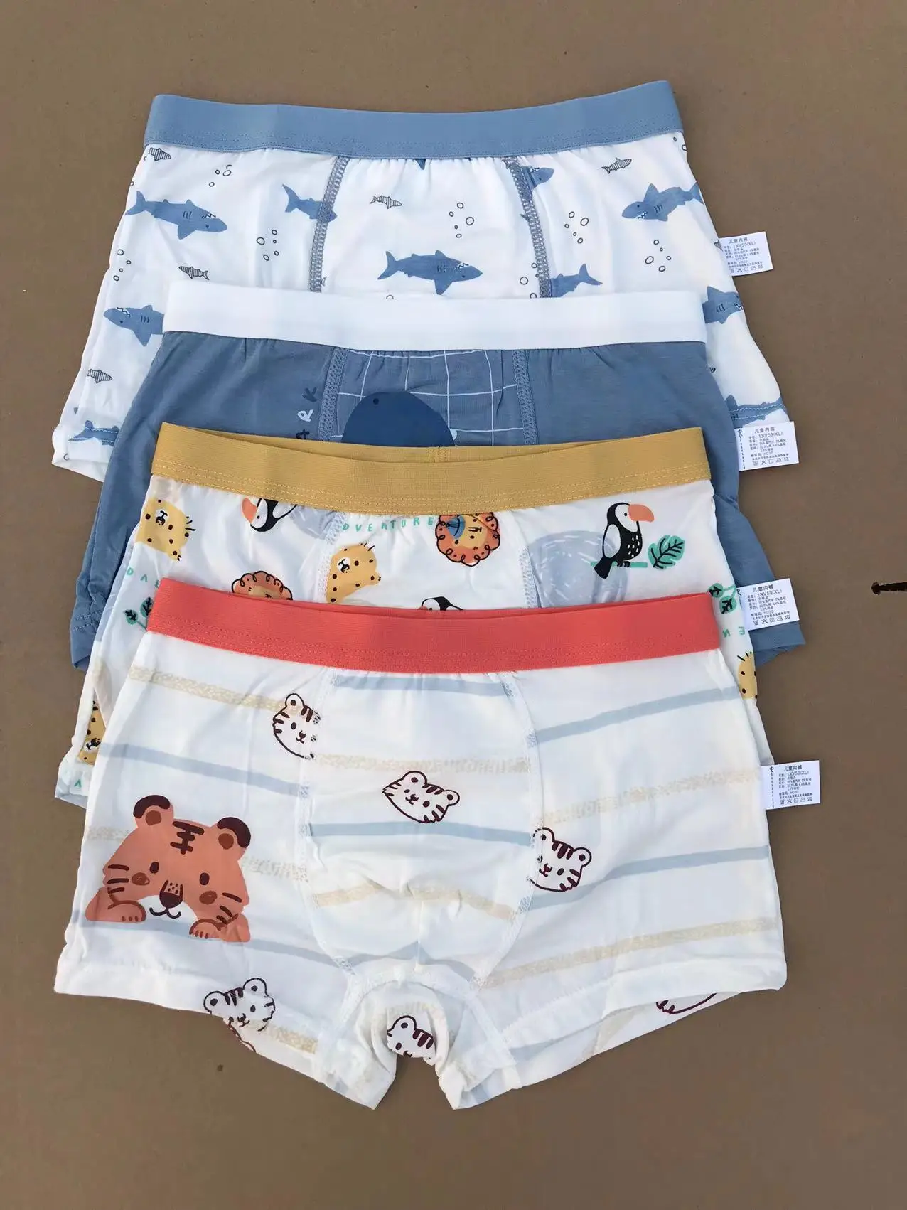 Junge Modal Boxer Größe 90-100 Kinder Unterhosen atmungsaktive Boxer Teenager Unterwäsche