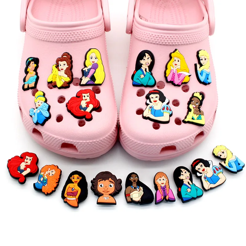 MINISO-Breloques de Chaussures de Princesse Disney en PVC, Personnages de Dessin Animé Mignons, Accessoires de Neige Décoratifs pour Bol, Cadeau de Noël pour Enfant, 1 Pièce