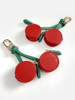 Monedero con colgante de fruta en forma de cereza roja con personalidad a la moda, mini llavero bonito, colgante de bolso de cuero PU, bolso pequeño de regalo para niñas