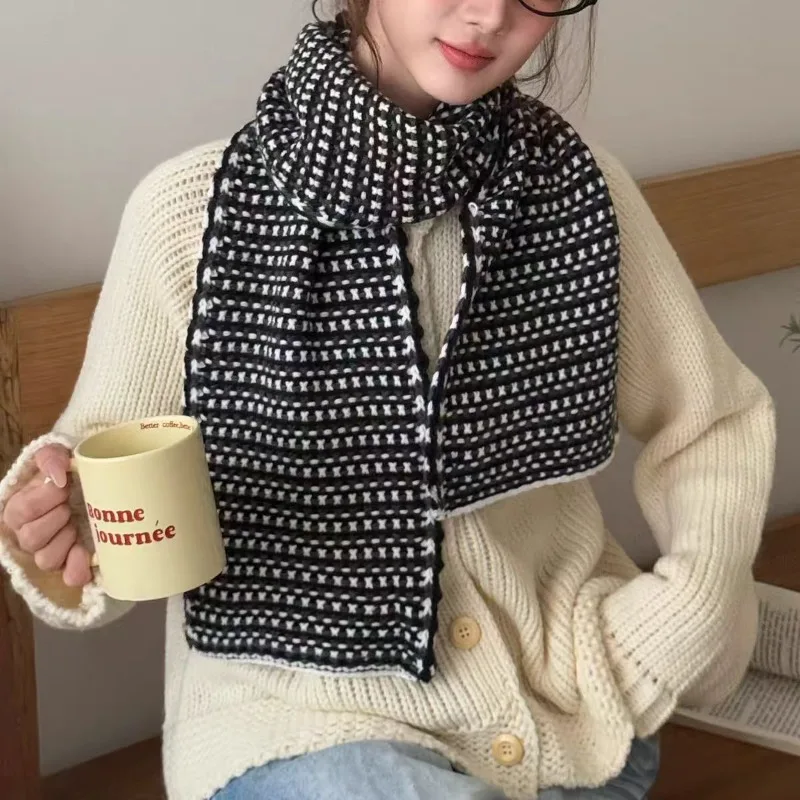 Knitted Scarf Black Stripe Chic Style Protective Warm Accessory for Women Autumn Winter Daily Wear