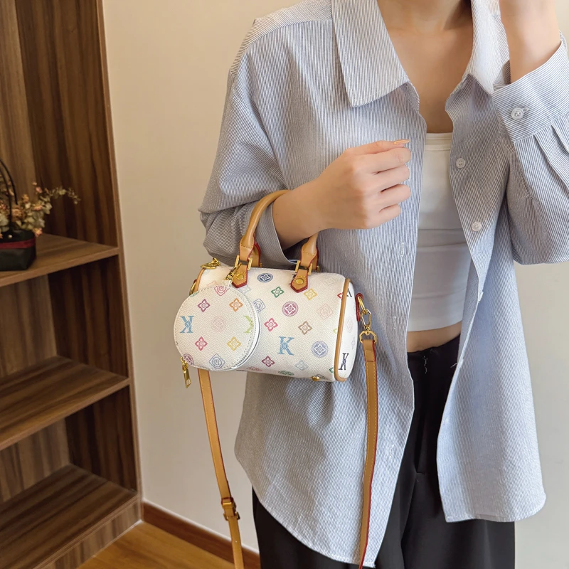 

Elegant High-End Minimalist Leather Crossbody Bag For Women With Vintage Design And Letter Logo Luxury