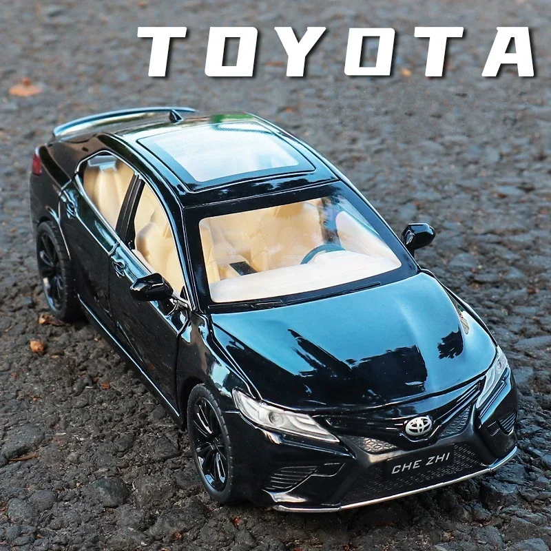 1:24 Toyota Camry Alloy Car Model Diecast Metal Toy Vehicles Car High Simulation Sound Light Collection Childrens Toy Gift A165