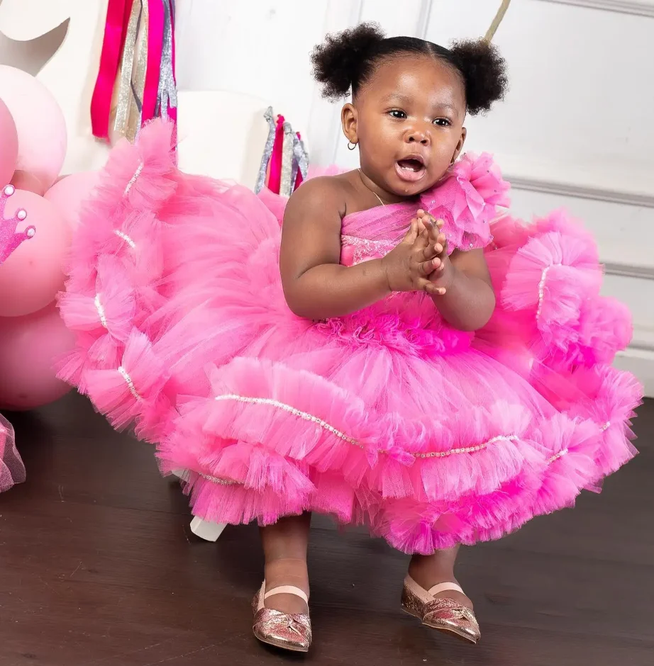 Abiti da ragazza di fiori rosa con una spalla abiti da ballo con perline floreali vestito da festa di compleanno per ragazze vestito da Tutu per bambini