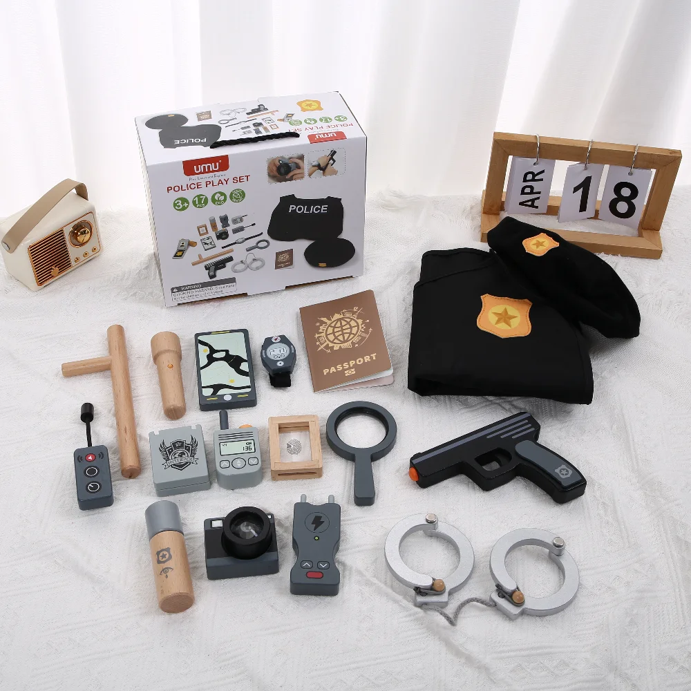 

Simulated Interpol set, family friendly interactive role-playing, boys' gifts, police toys
