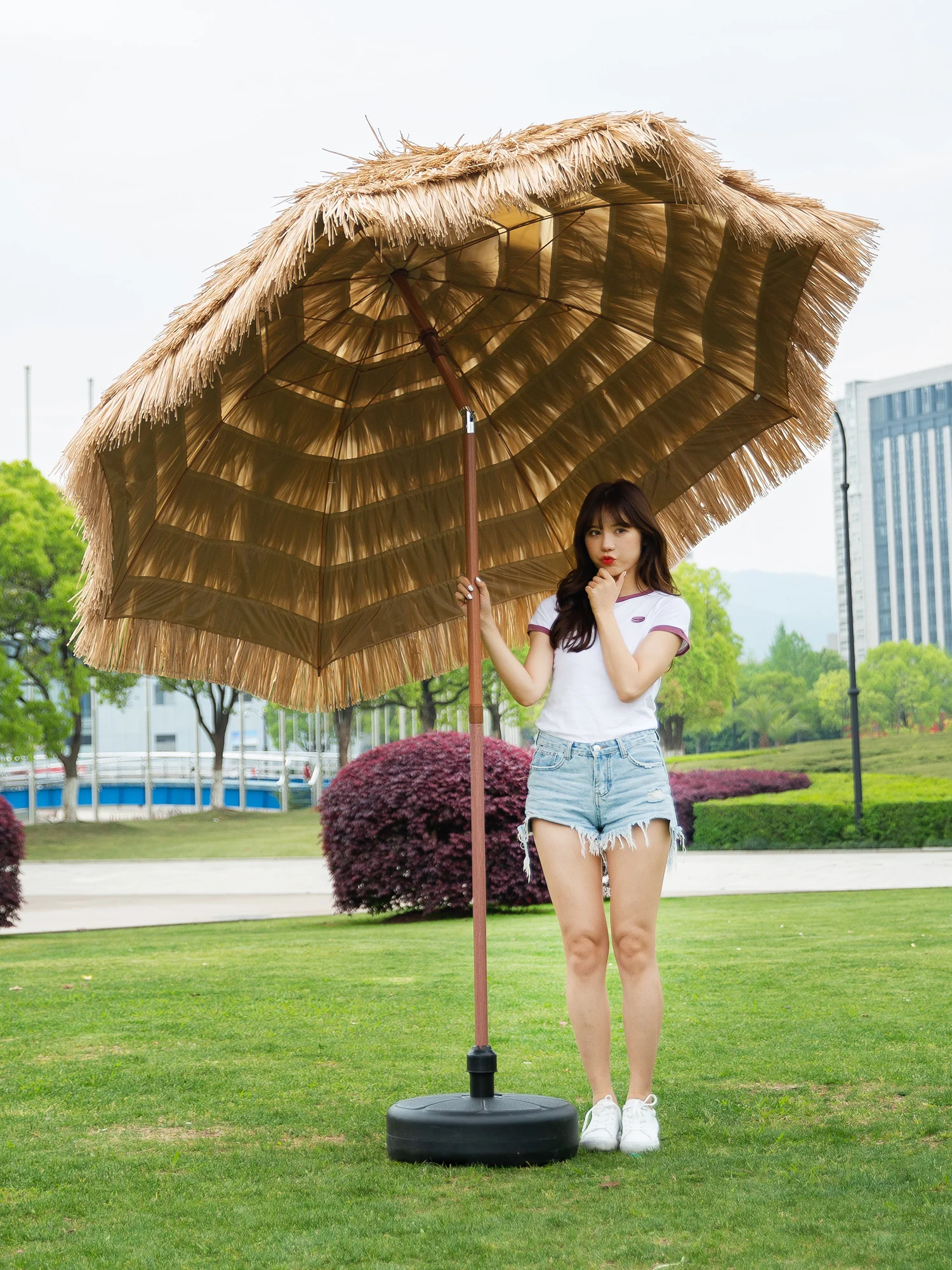 sombrilla-de-paja-de-arroz-grande-parasol-para-exteriores-sombrilla-de-playa-que-se-mantiene-de-pie-sombrilla-de-patio-con-diseno-de-simulacion