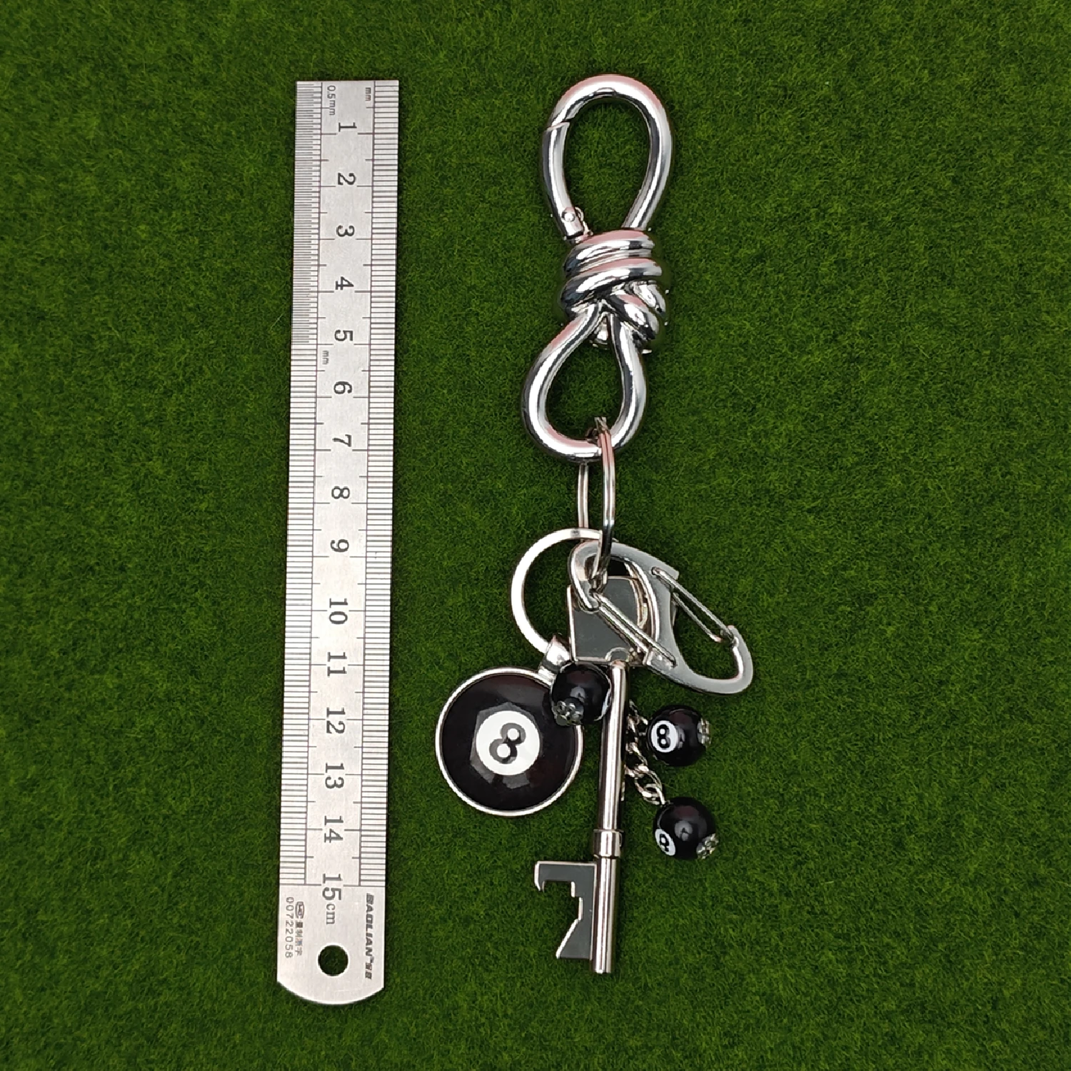 Twists Metal Carabiner Key Chain Aesthetic Luxury Bottle Opener Black 8 Backpack Pendant Accessories Fashion Gift Keychain