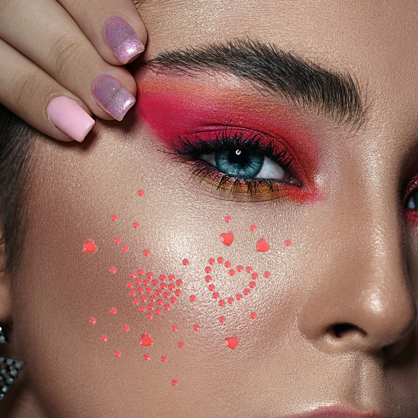 6 أوراق ذاتية اللصق حجر الراين ملصقات الوجه بريق جوهرة ملصقات لمهرجانات ماكياج الحرف لامعة الأحجار الكريمة الأظافر الهواتف