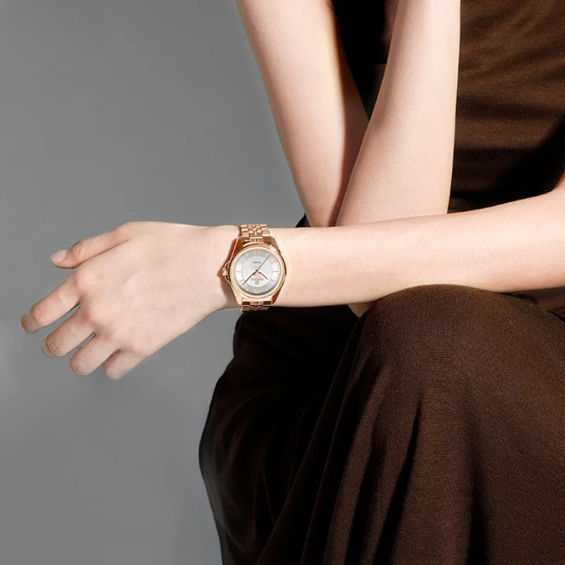 

NAVIFORCE женские модные водонепроницаемые женские наручные часы с круглым корпусом, простой дизайн, ремешок из нержавеющей стали, часы на глубину 3ATM, подарки