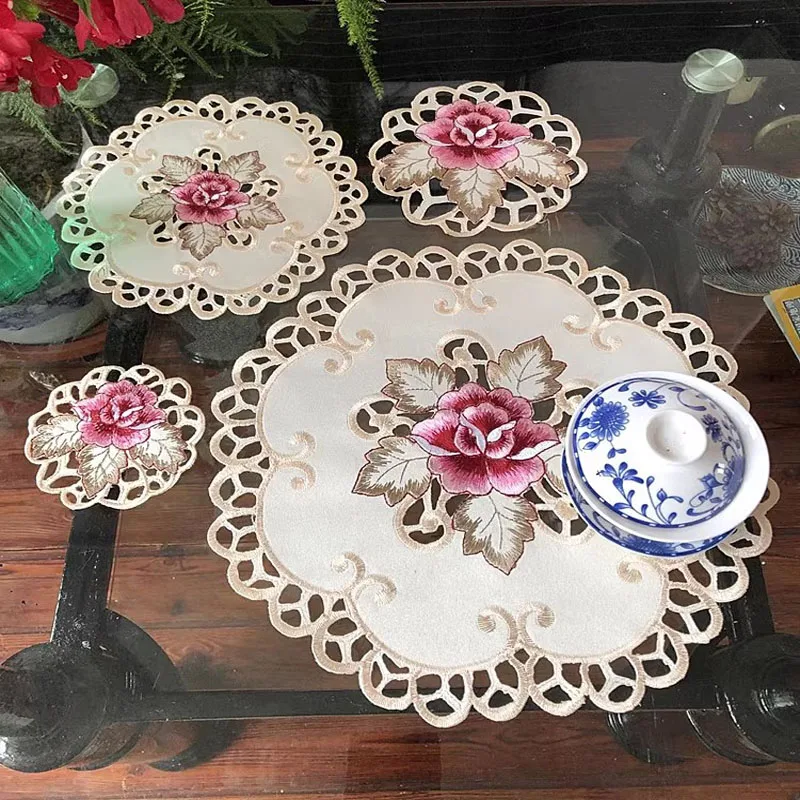 Luxury rose flower embroidery table place mat cloth Wedding Christmas dining placemat kitchen Table decoration and accessories