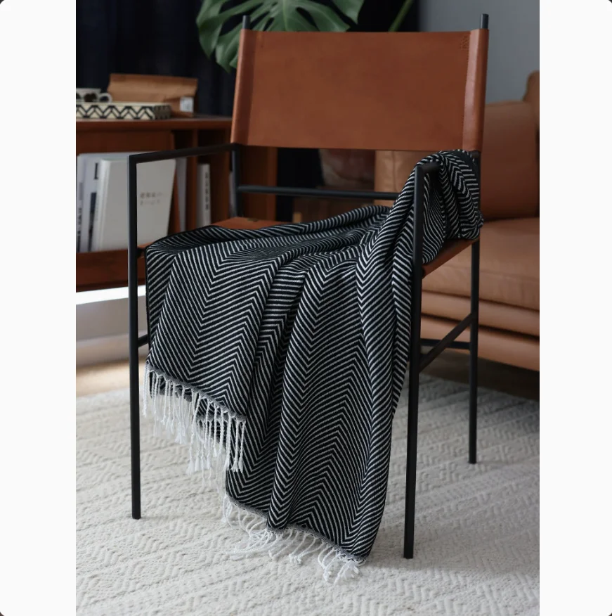 Nordic INS Herringbone Jacquard Throw Blanket Sofa Fringe Woven Coverlet Bed Runner for Hotel Homestay Home Decoration