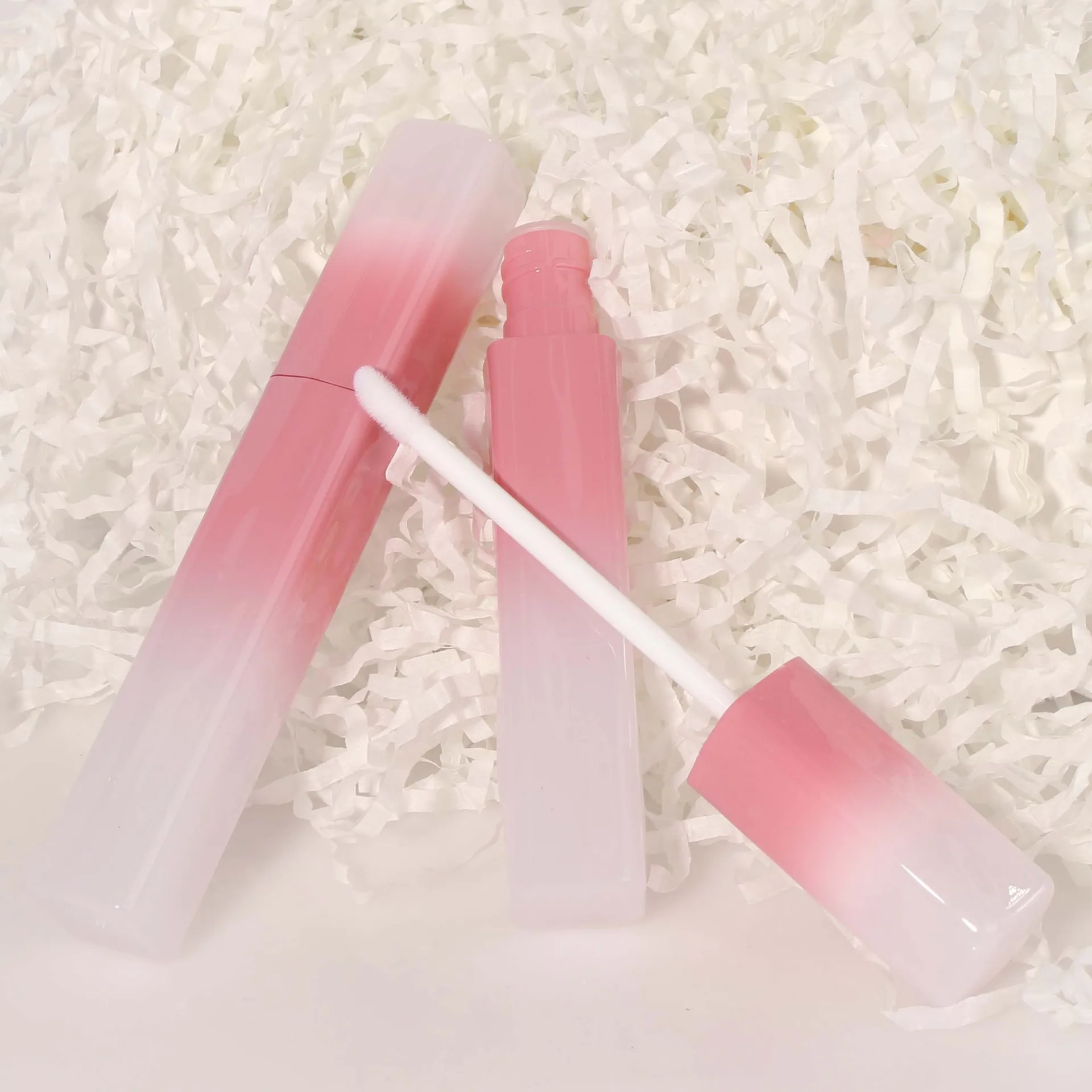 100pcs 5ml Pink Lip Glaze Tube Empty Bottle Makeup Packaging Material Cosmetic Package