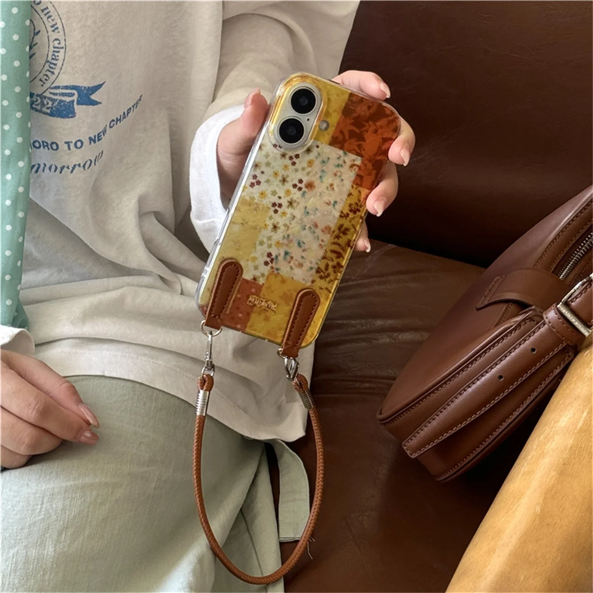

Fashion Little Flower Phone Case For iPhone 16 Pro 15 14 13 Pro Max Back Cover with Hand Rope Shockproof Cases Capa