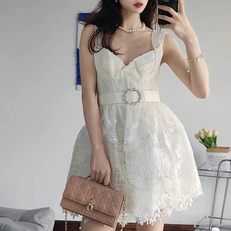 

French Summer Australian Fashion Embroidered Tulle Stitching Double-Shoulder StrapVCollar Feeling Mini Dress