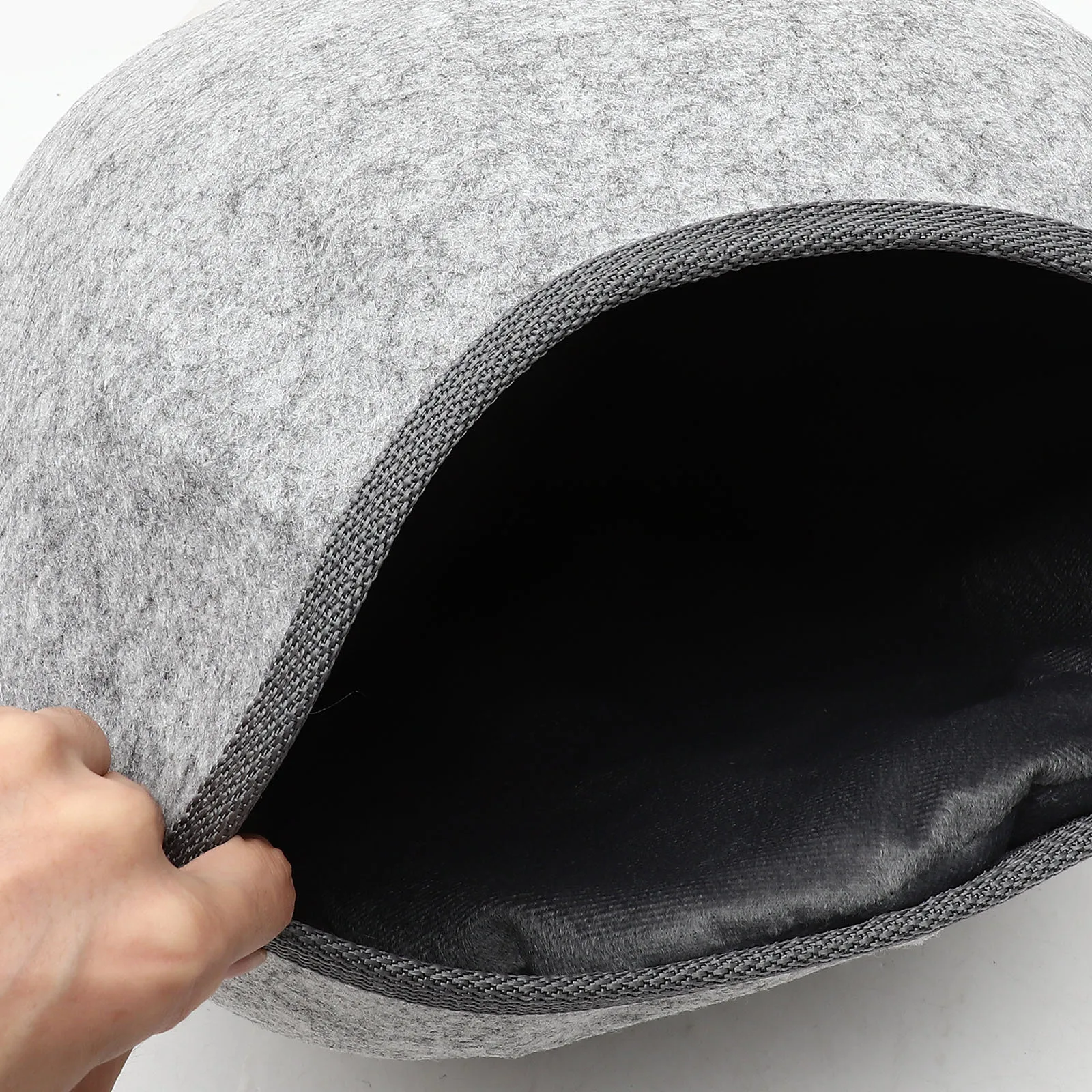 

Foldable Cat Cave Universal Kitten Puppy Sleeping Nest Indoor Outdoor Durable Wear-Resistant Reusable Simple Design Small