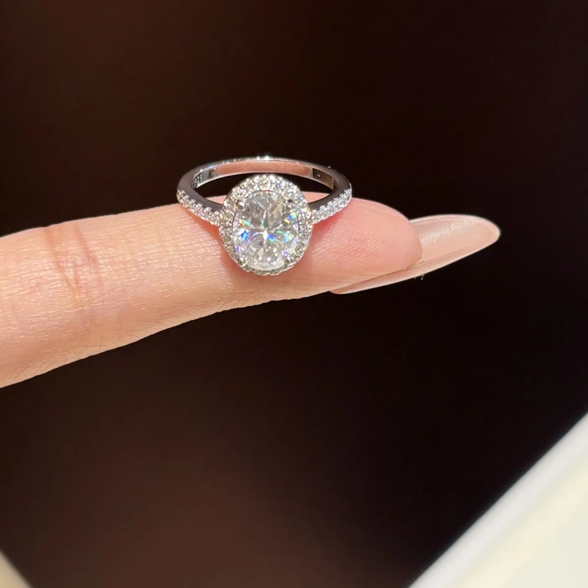 SONGYUN Moissanite Diamond Jewelry Women’s 925 Sterling Silver Ins Style Pigeon Egg Full Paved Moissanite Ring Luxury Aesthetic