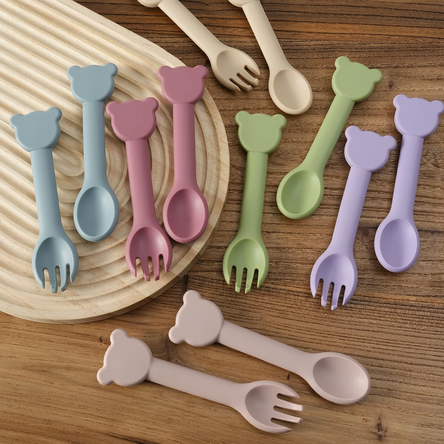 Color Kids 2PCS Silicone Baby Tableware And Solid Feeding Spoon Set BPA Free Soft Utensils Food Grade Spork Baby Newborn Items