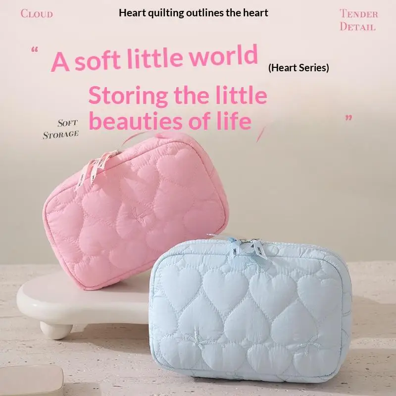 Soft Puffy Heart Quilted Cosmetic Bag Large Capacity Durable Zipper For Daily Travel Skincare Makeup Storage
