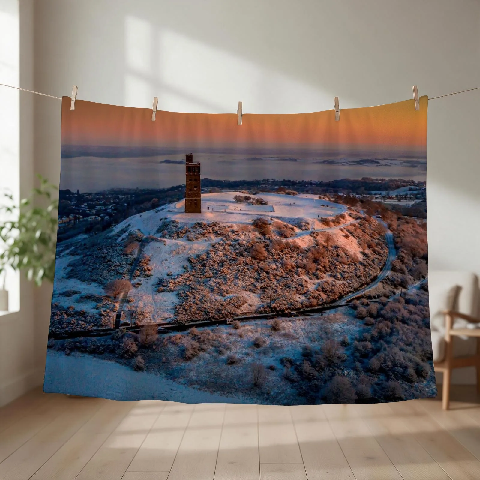 Early morning Light Castle Hill Throw Blanket Loose Hairy Thins Plaid on the sofa Blankets
