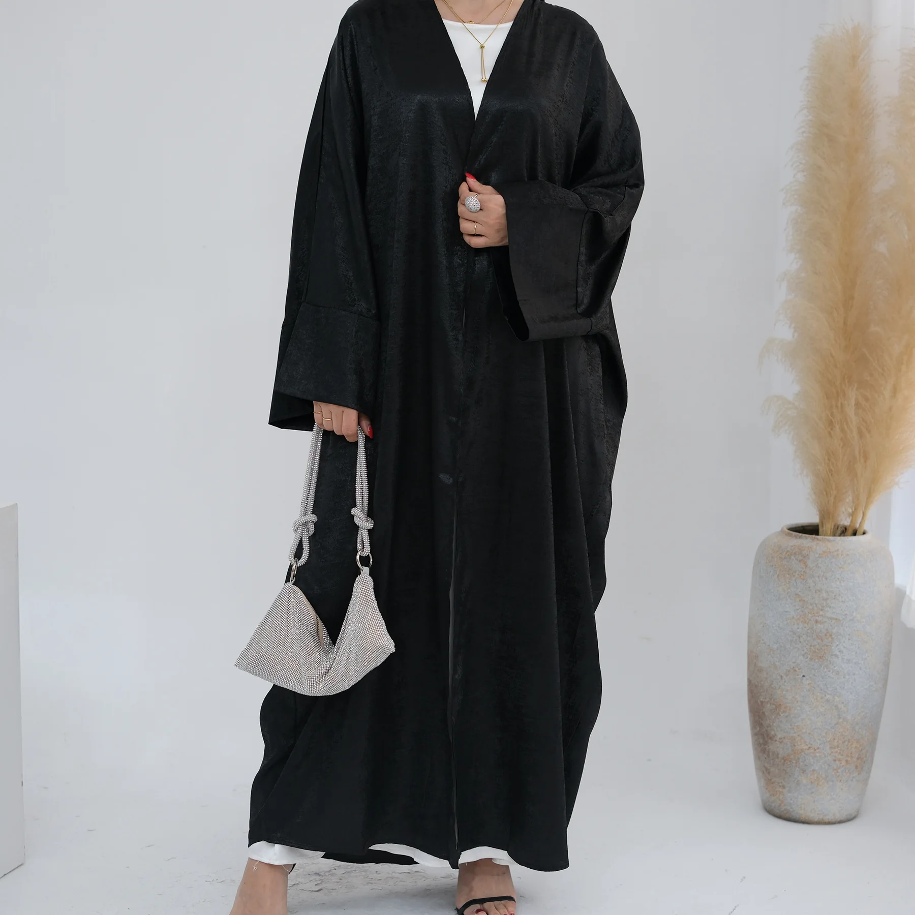 

Dubai Abayas for Women Muslim Oversize Dress Eid Djellaba Jalabiya Kimono Cardigan Turkey Kaftan Saudi Arabic Robe Marocain Gown