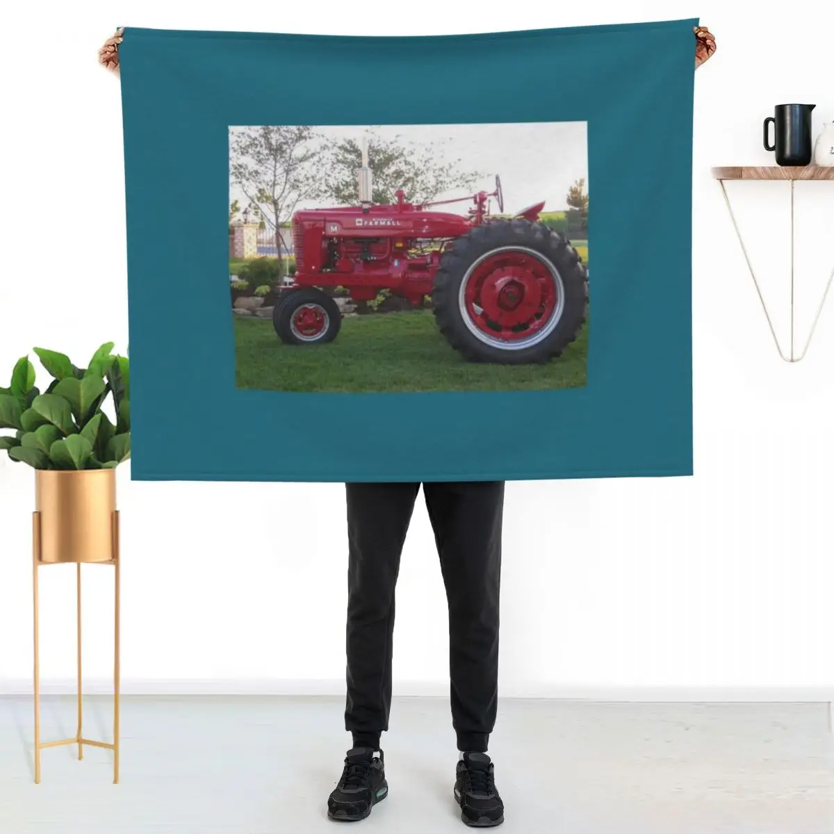 Farmall M Tractor Postcard Throw Blanket Large Flannel Fabric Sleeping Bag Blankets For Sofas Luxury Brand Sofa Quilt Blankets