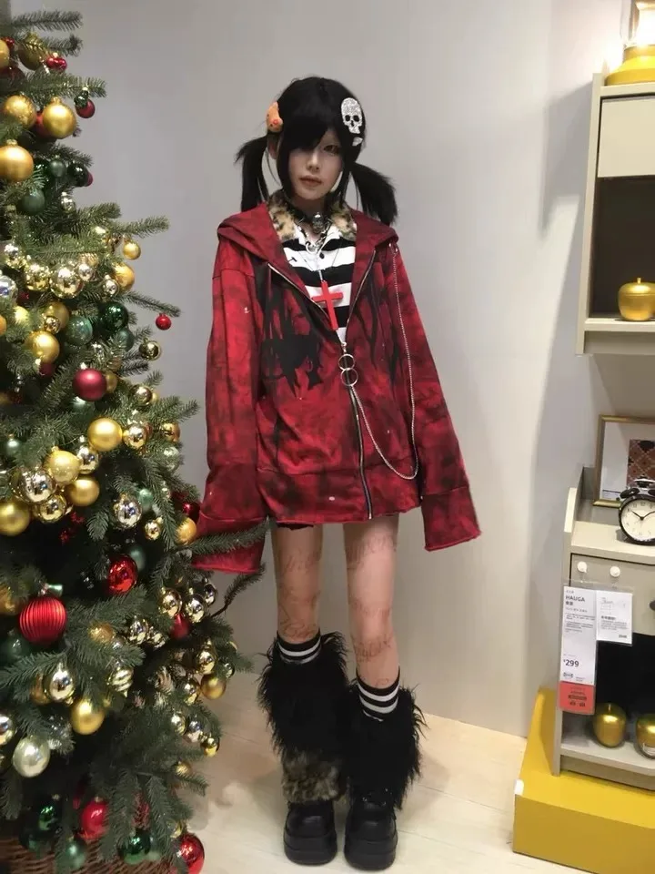 خطابات الطباعة Vintage معطف القوطية المرأة سلاسل معدنية الأحمر الشرير ثقافة فرعية البلوز مقنعين سترة معطف خارجي فضفاض