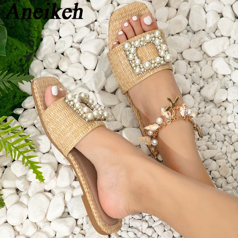 Aneikeh 2024 Summer Fashion Glitter Bright Diamond Flat Bottom Women Slippers Crystal Sandals Comfortable Beach Slides Shoes