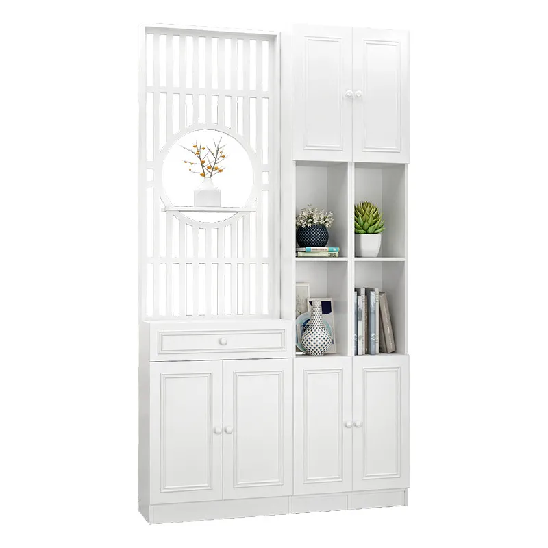 Simple modern screen partition living room facing the door, entrance cabinet to block the entrance to the door