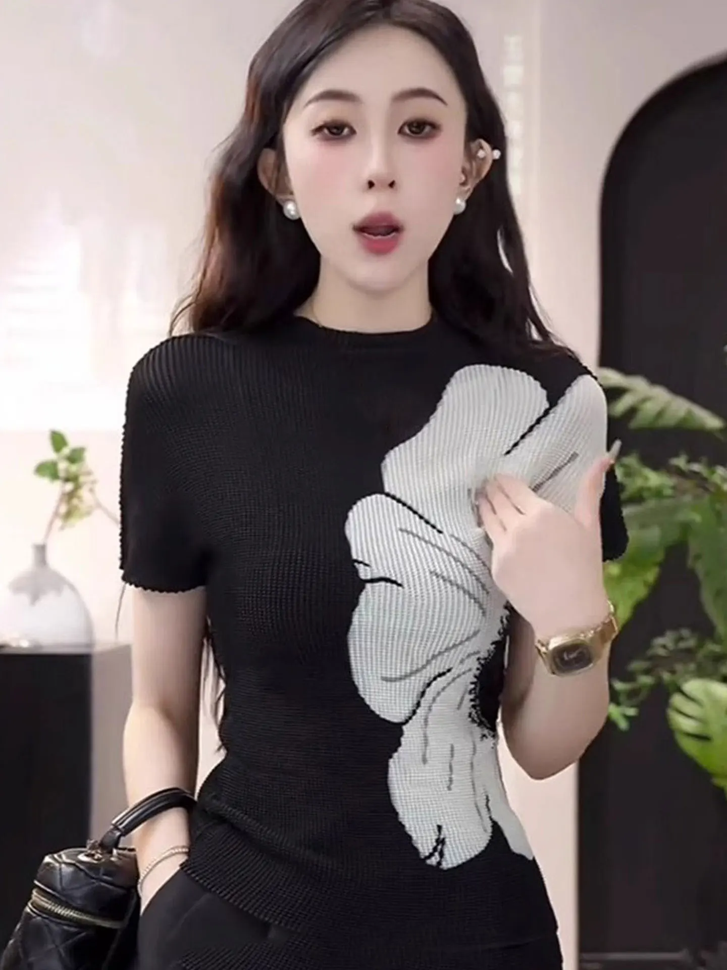 

Ele Ice Silk ort Sve Knitted Top for Women Color Blo Print Slim Fit Summer Faion Korean Sle round Ne irt