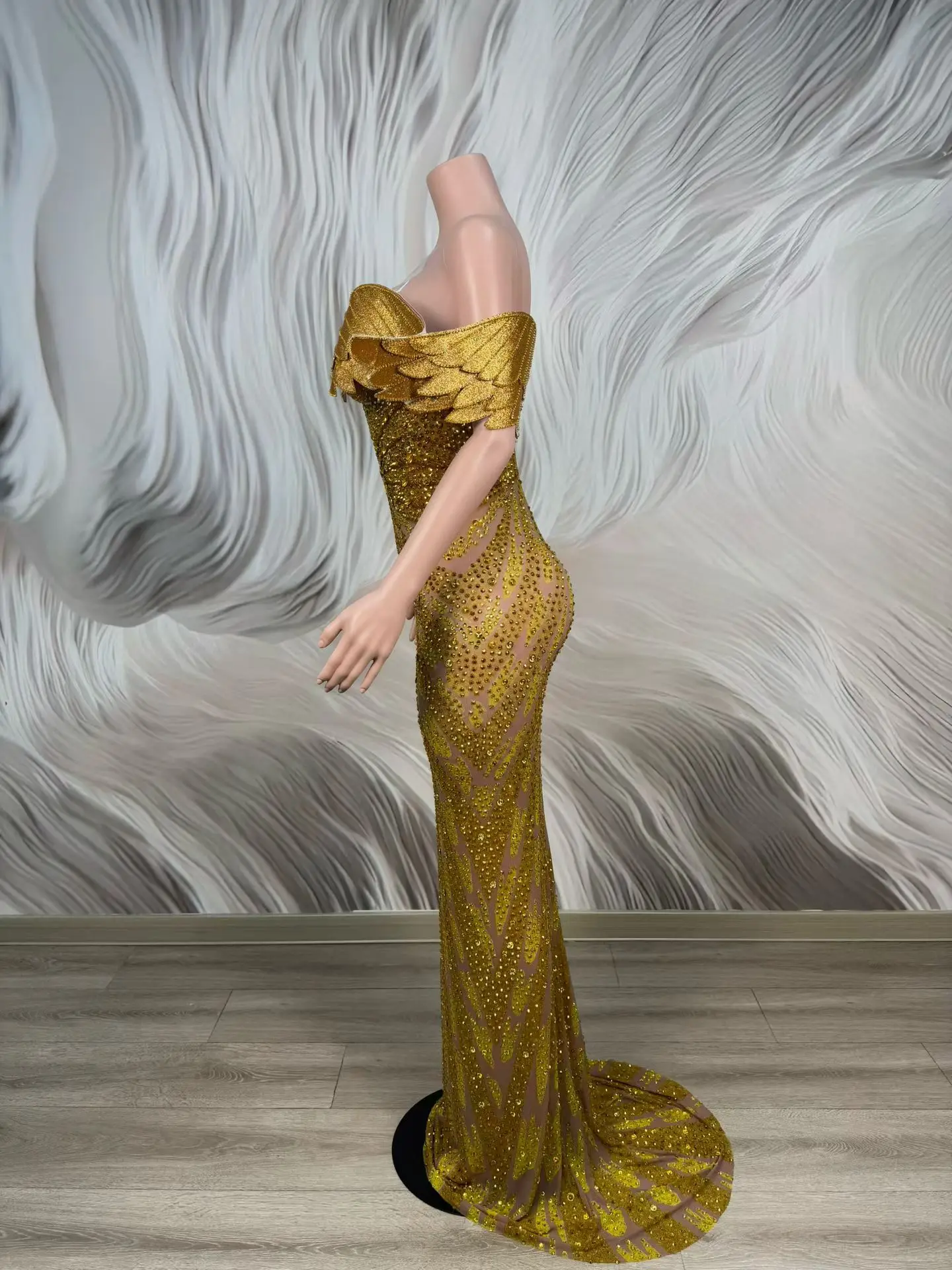 Yuyi Elegant Gold Rhinestone Wing Off Shoulder Sheer Mesh Mermaid Maxi Dress Formal Evening Cocktail Party Gown for Women