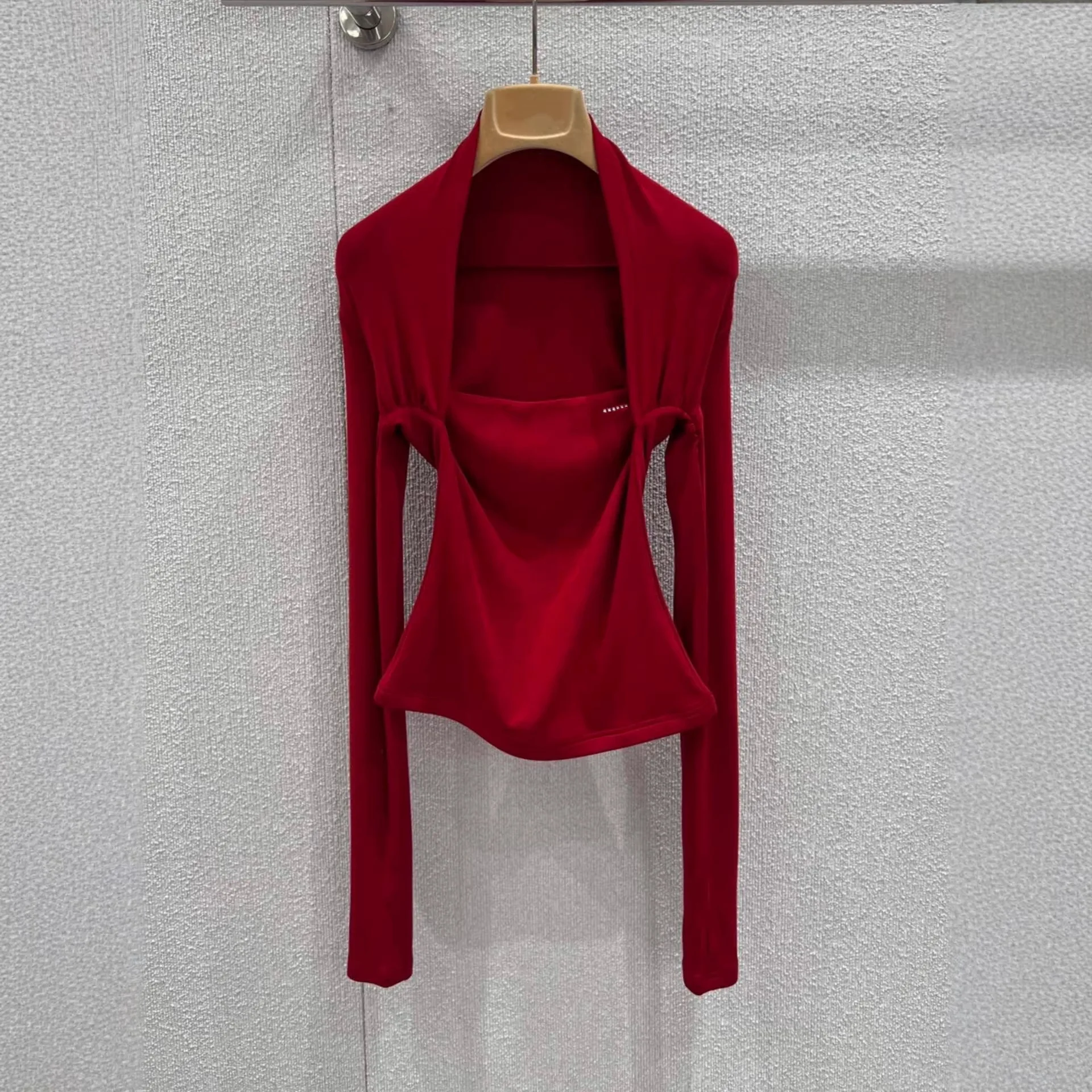 

Новый вязаный свитер Y40 из мягкого хлопка для женщин, весна 2026, облегающий, с квадратным вырезом, приятный к телу, модный